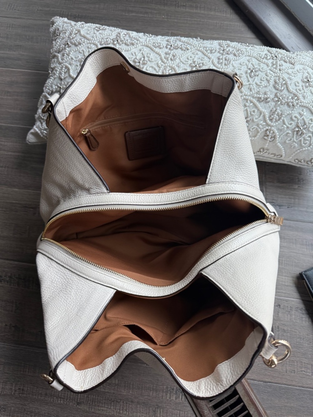 Coach Cream Pebbled Leather Double-Handle Shoulder Bag - Picture 3 of 4